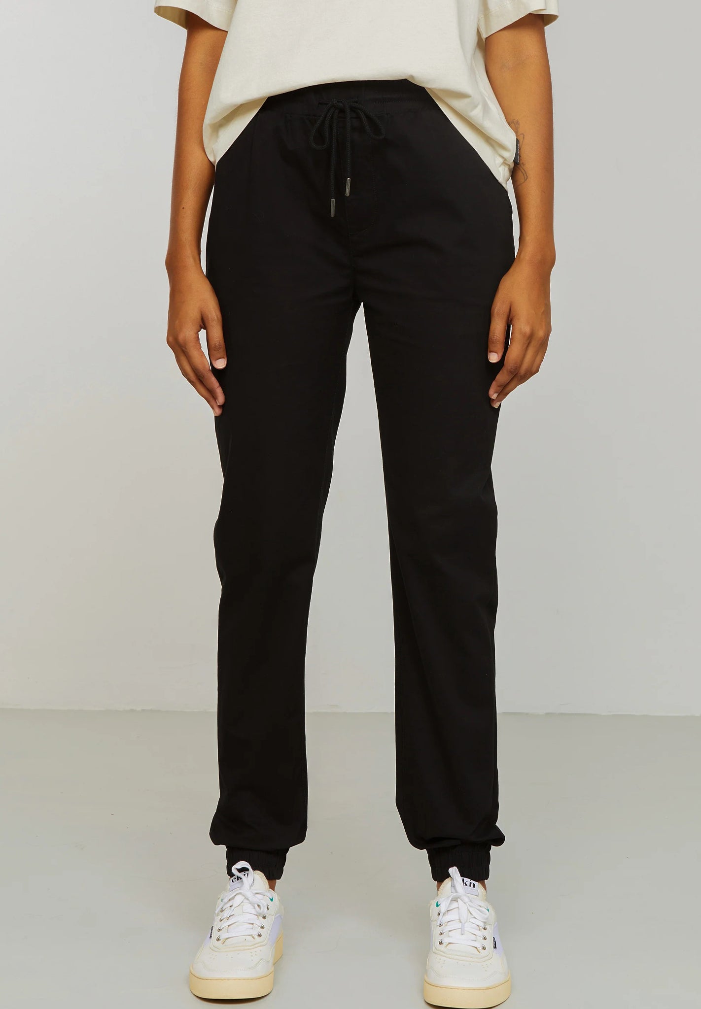 RECOLUTION - Calathea - Black - BACKYARD