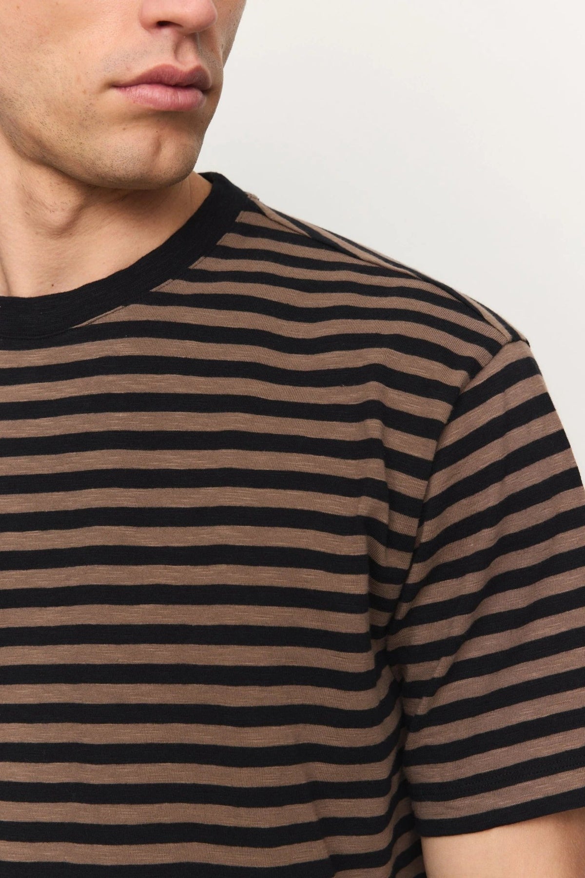RECOLUTION-Delonix Stripes-Vintage Brown-BACKYARD