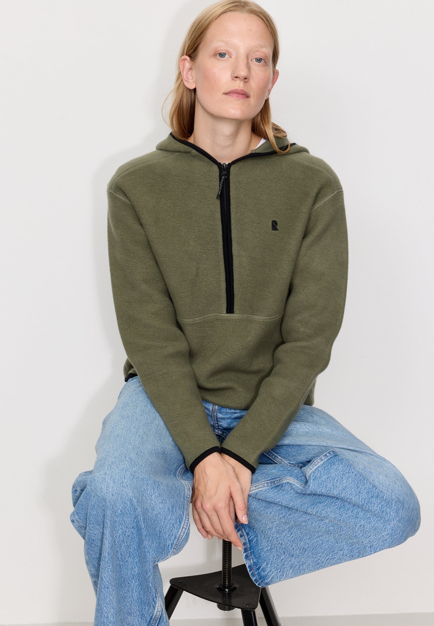 RECOLUTION - Forsthia - Dark Khaki - BACKYARD