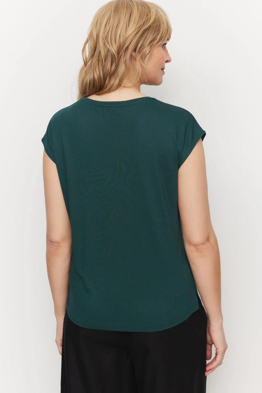 RECOLUTION-Mithila-Deep Green-BACKYARD