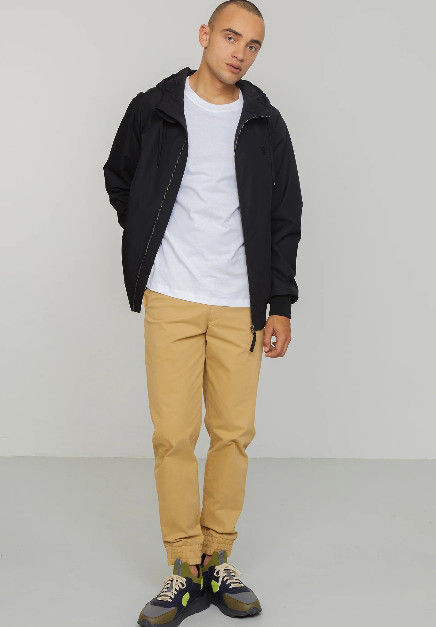 RECOLUTION - Pistachio - Black - BACKYARD