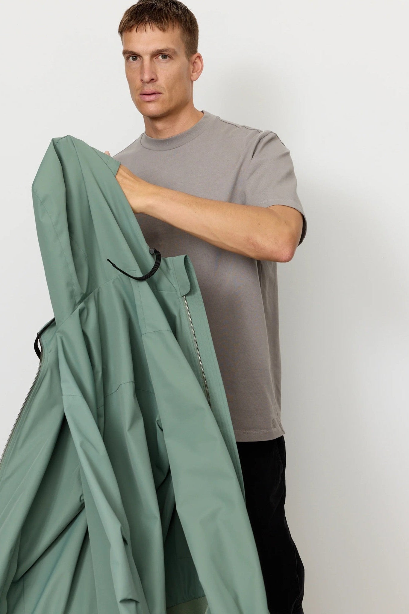 RECOLUTION - Pistachio - Khaki - BACKYARD