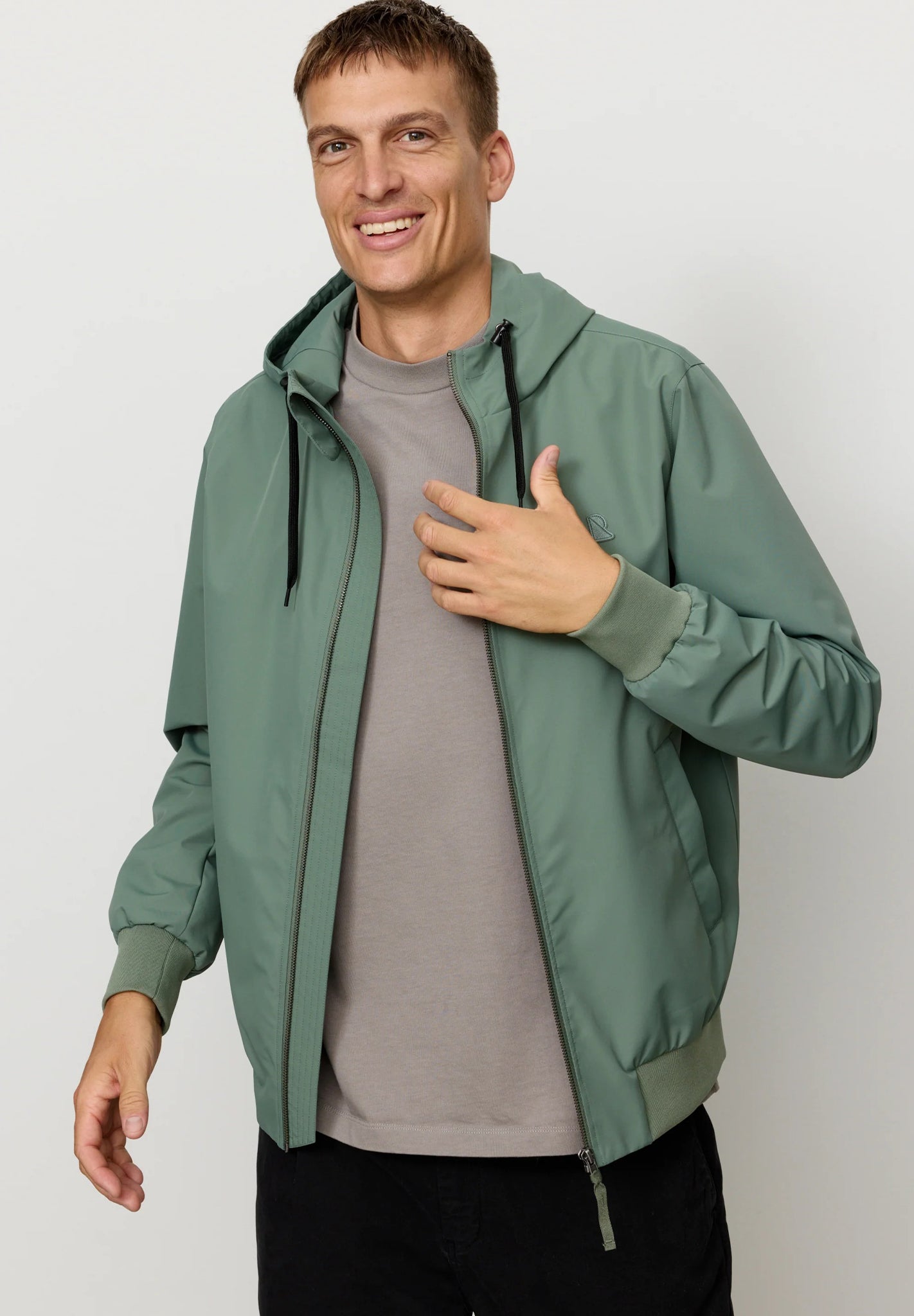 RECOLUTION - Pistachio - Khaki - BACKYARD