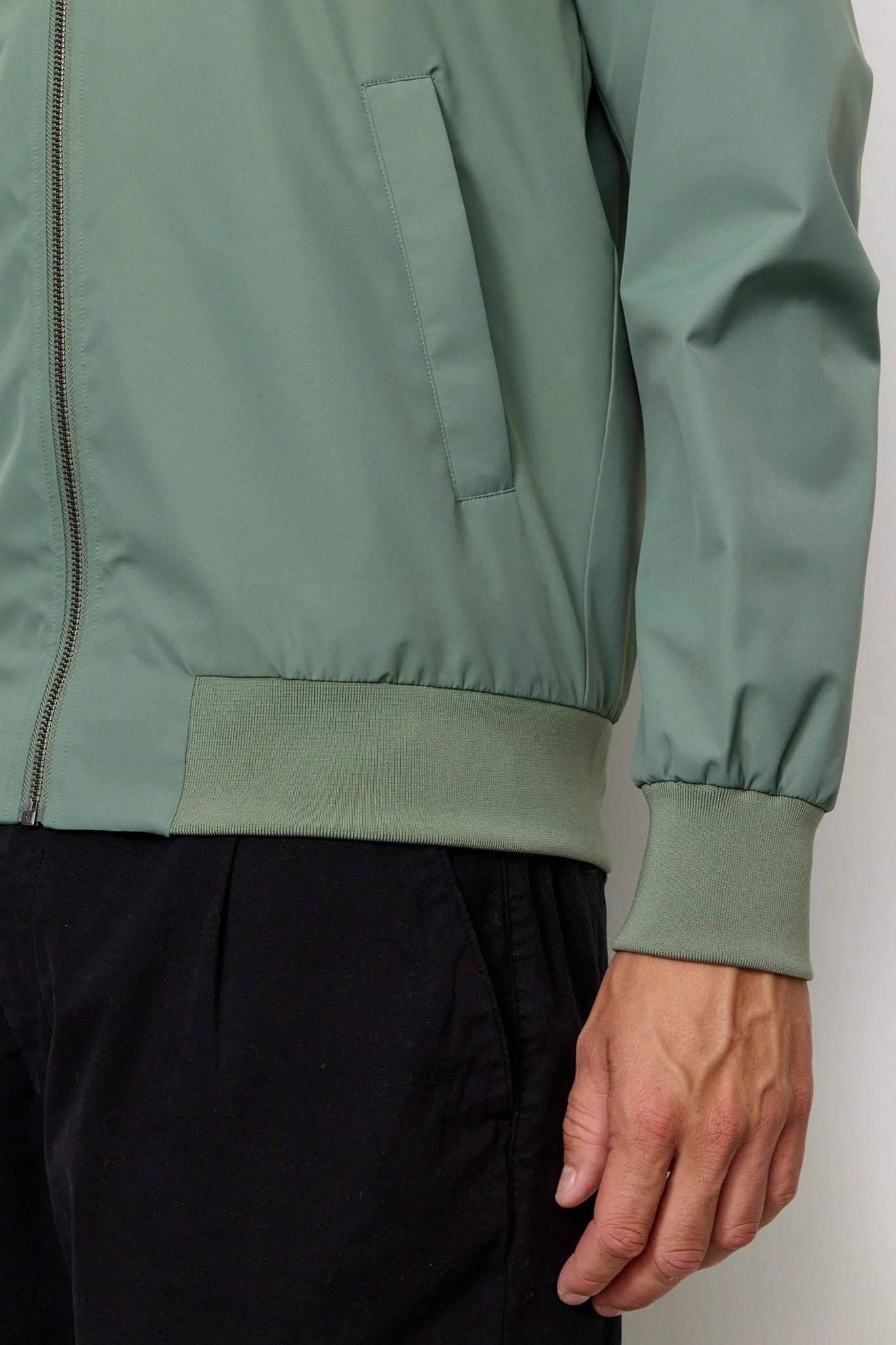 RECOLUTION - Pistachio - Khaki - BACKYARD