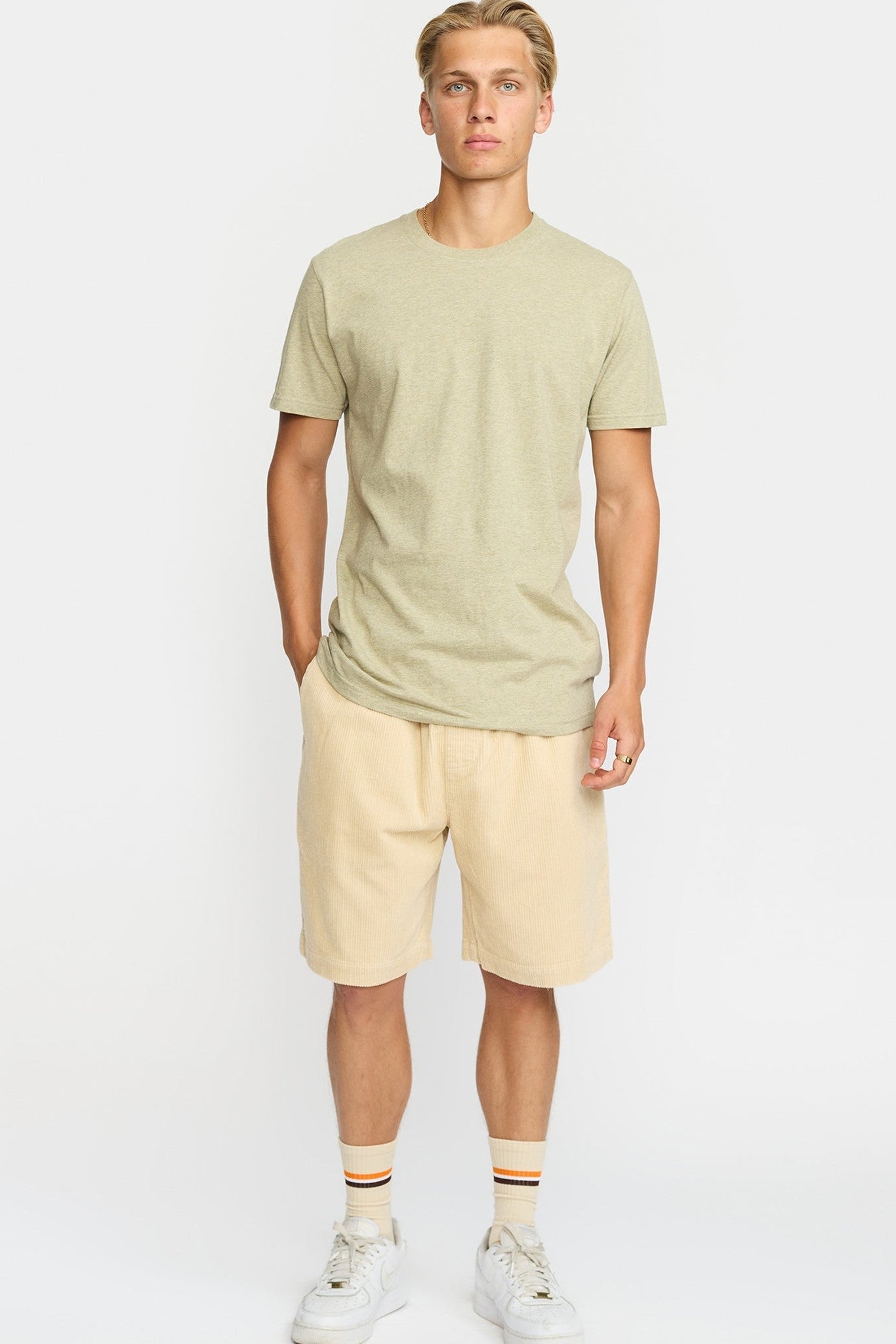 REVOLUTION - 1051 Regular T-Shirt - Lightgreen - BACKYARD