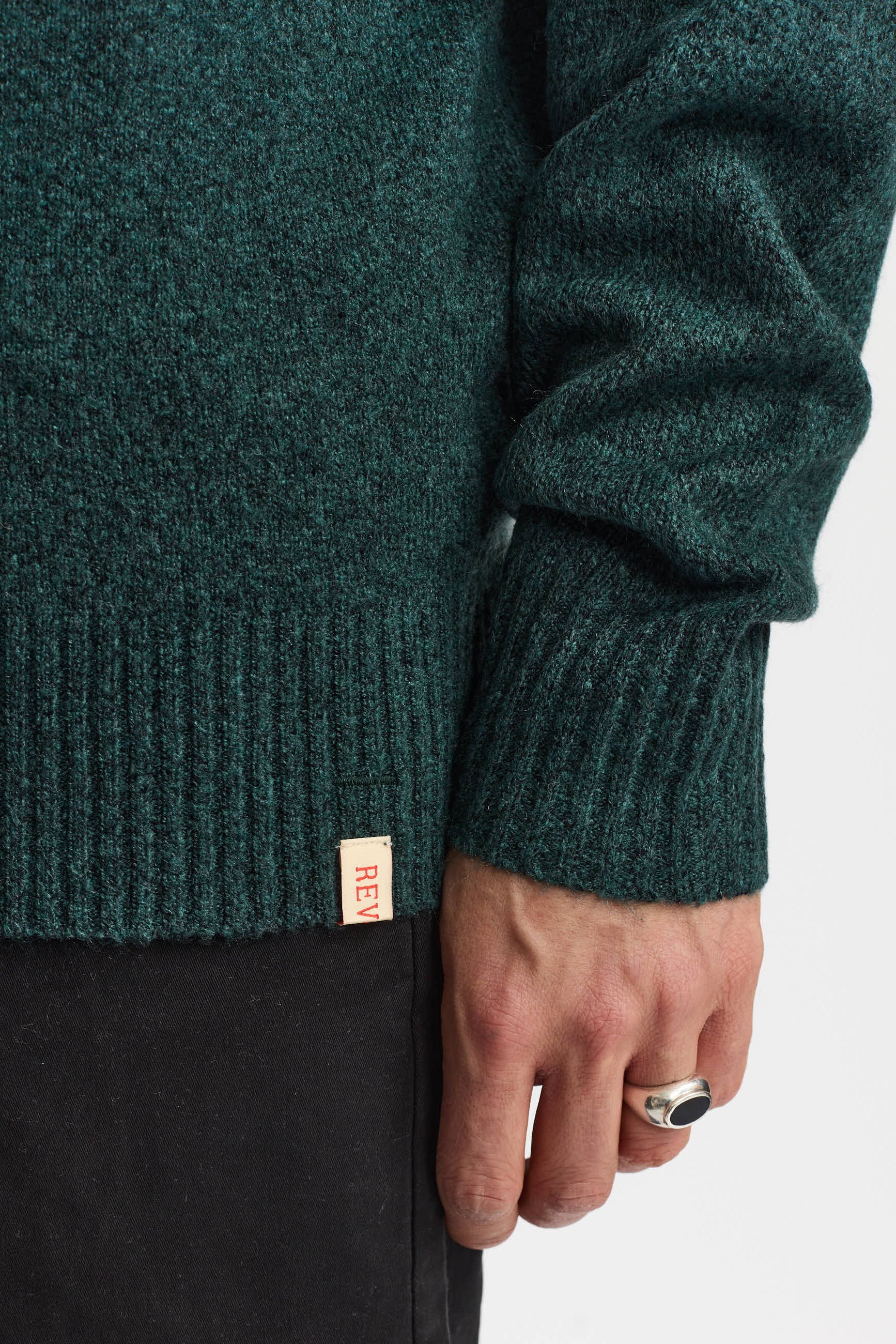 6537 Knit Sweater