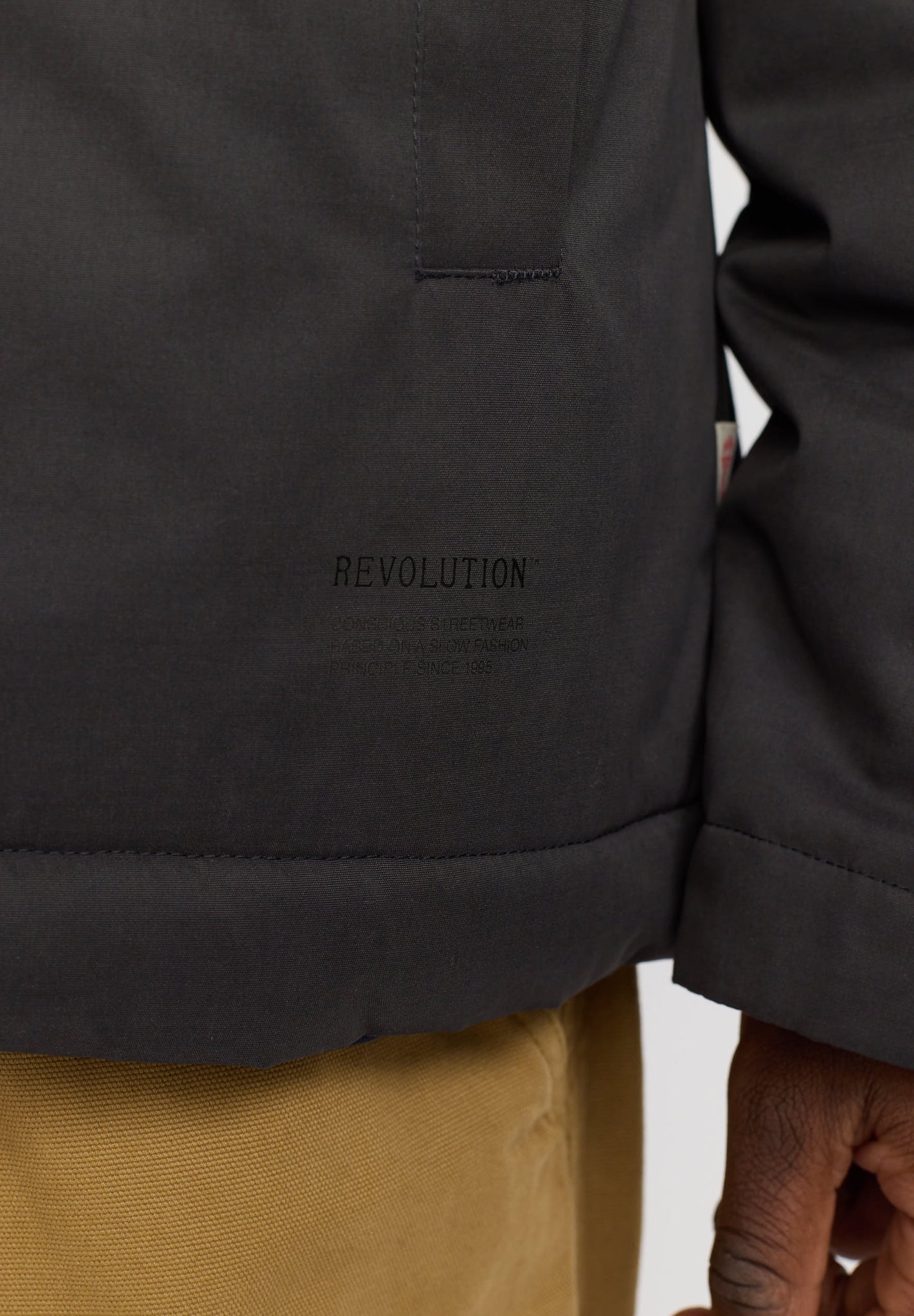 REVOLUTION - 7851 Padded City Jacket - Black - BACKYARD