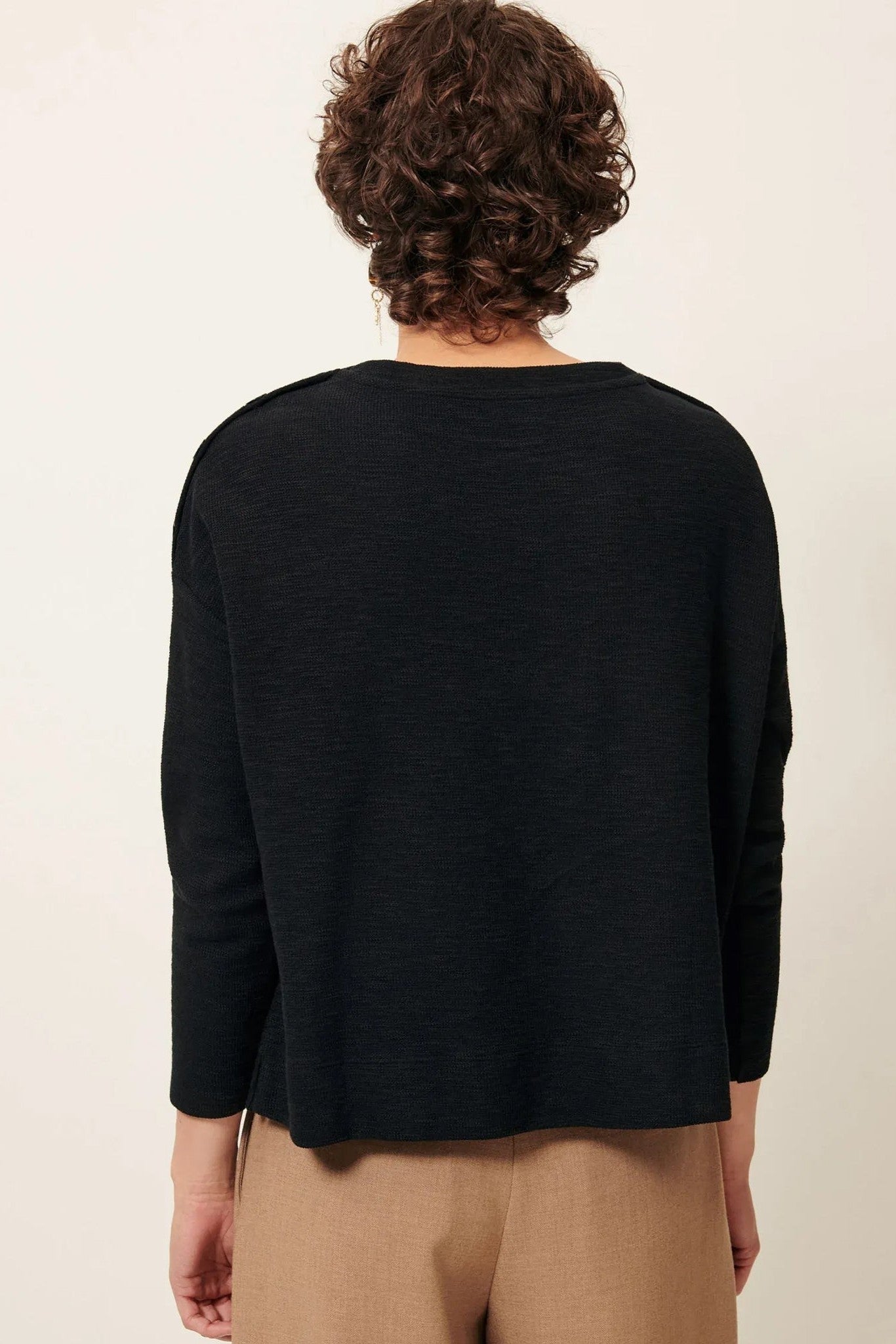 SESSUN - Austin - Black - BACKYARD