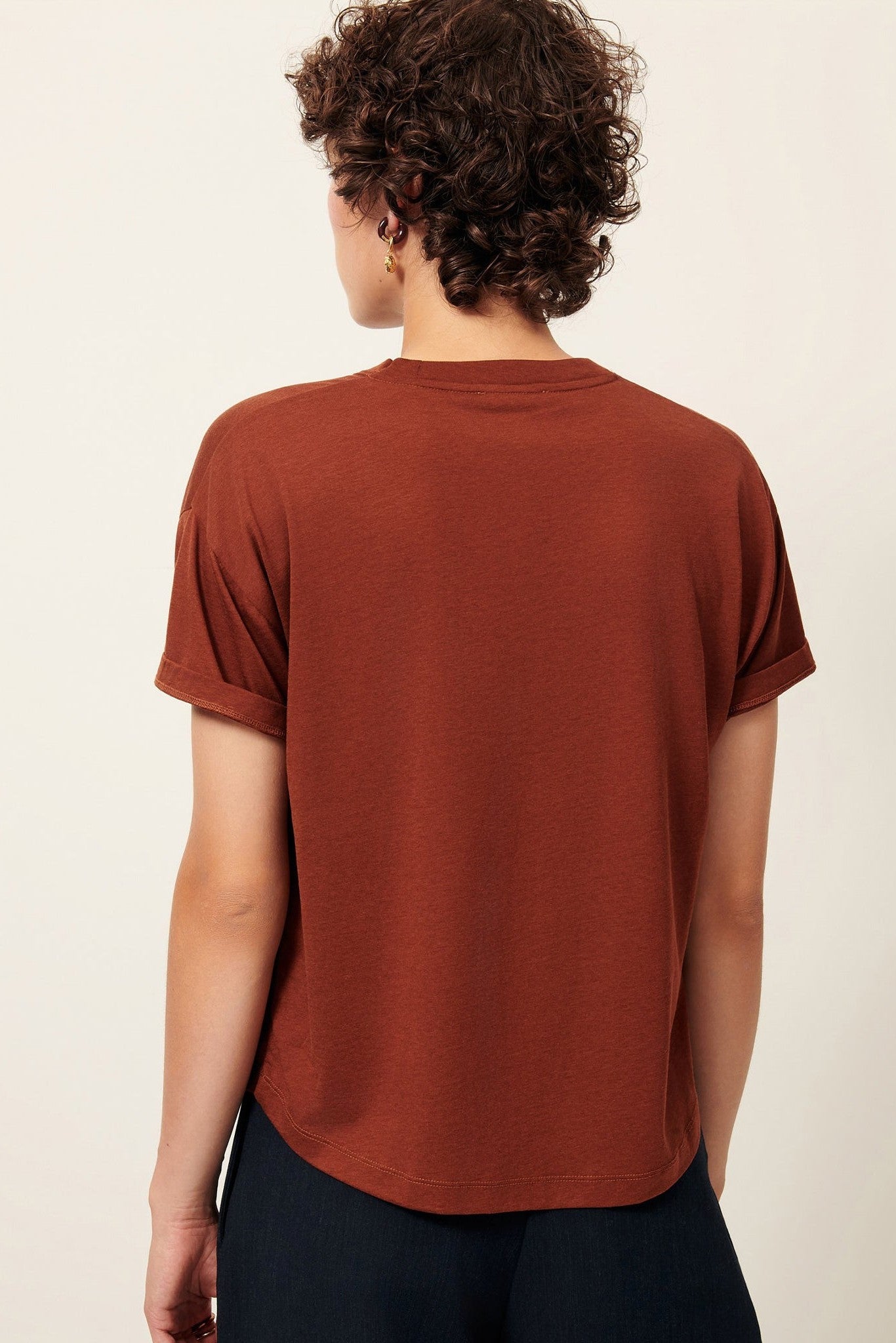 SESSUN - Too Tee - Vienna - BACKYARD