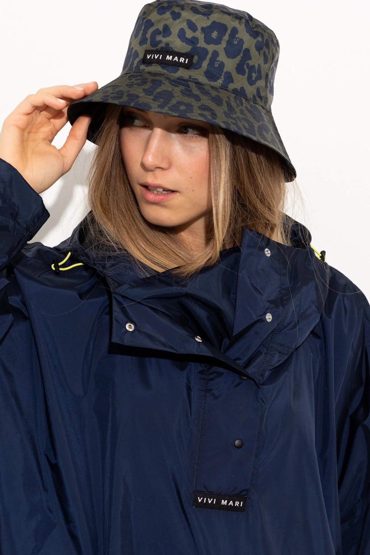 Bucket Hat Leo Splashes