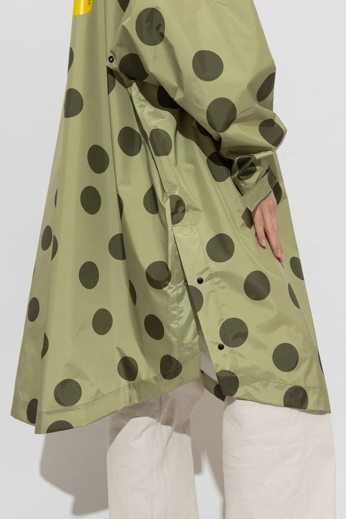 Raincoat Dots