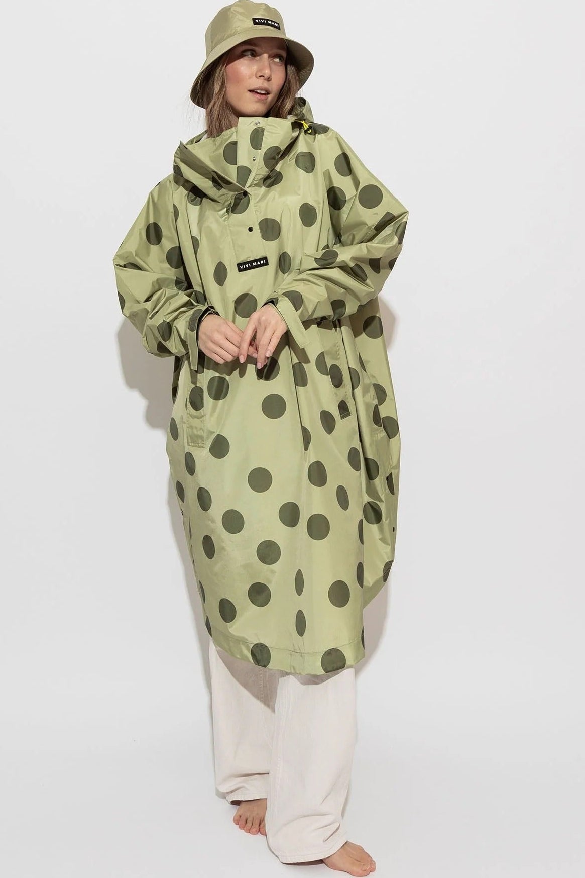 Raincoat Dots
