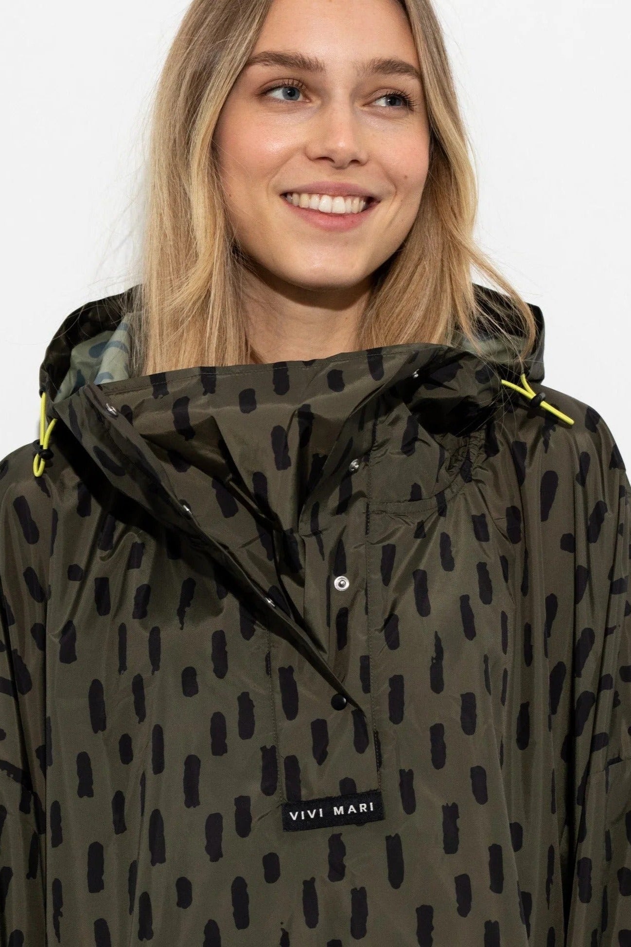 VIVI MARI-Raincoat Drops-Olive Black-BACKYARD
