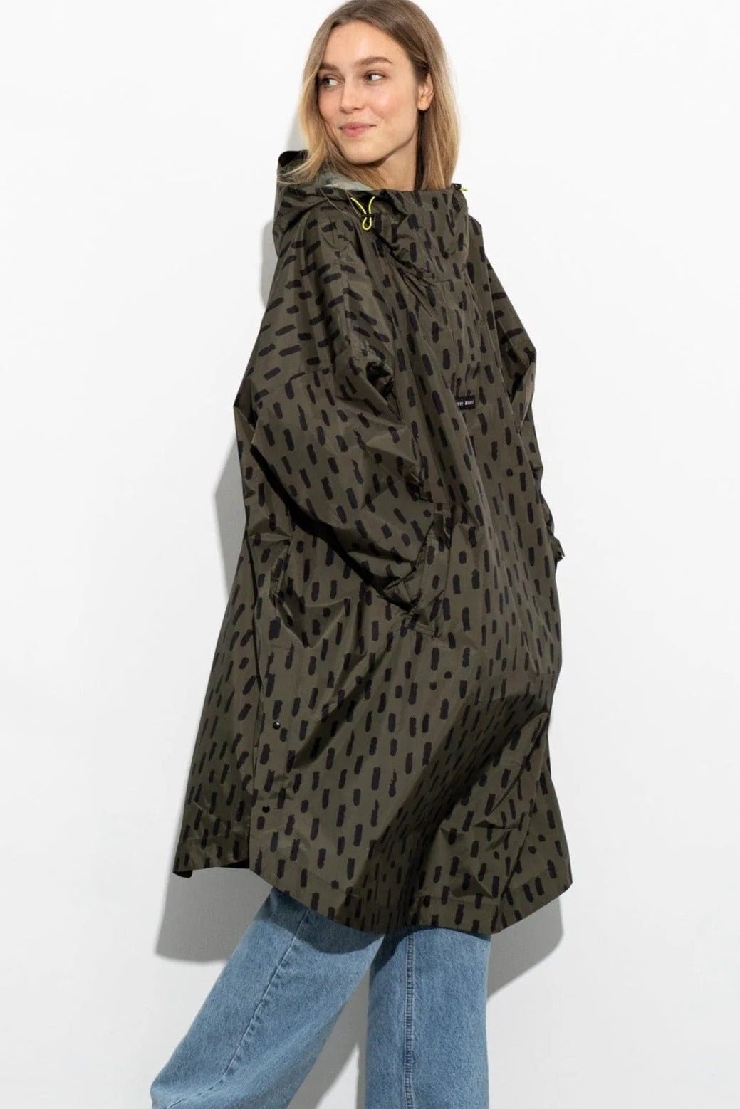 VIVI MARI-Raincoat Drops-Olive Black-BACKYARD