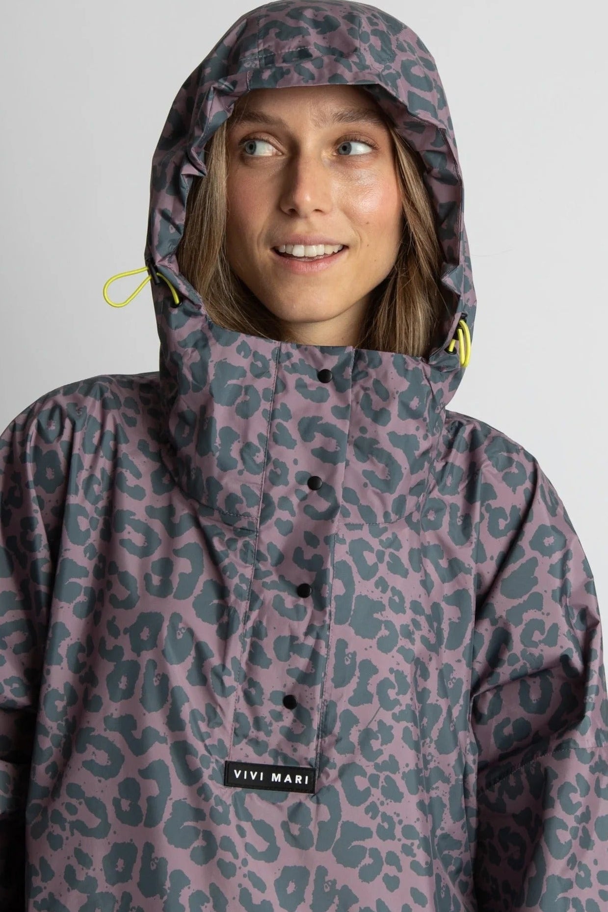 VIVI MARI-Raincoat Leo Splashes-Dark Grey Ash Plum-BACKYARD