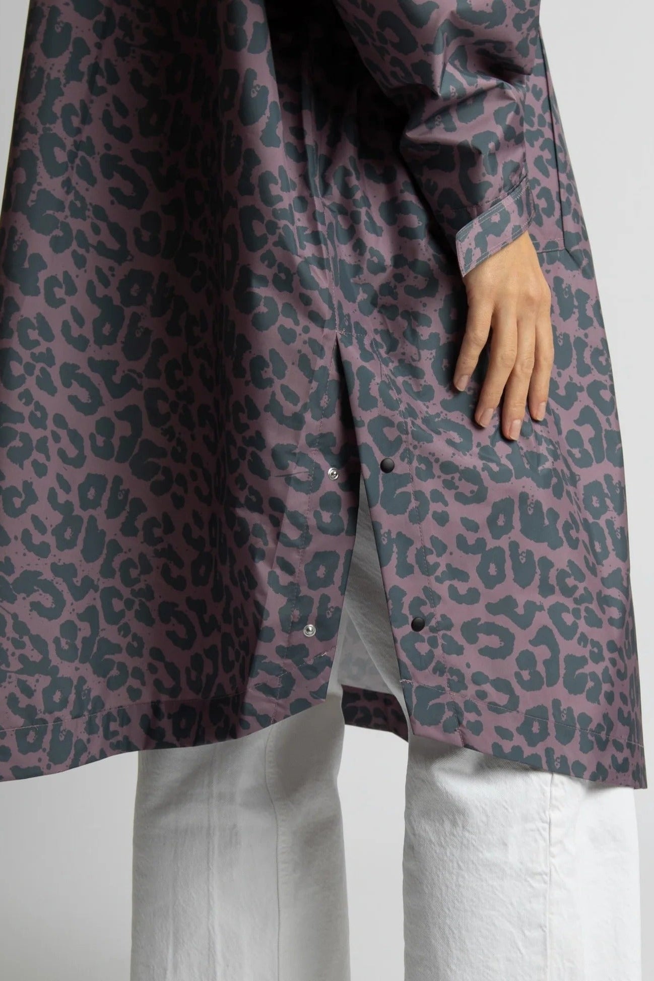 VIVI MARI-Raincoat Leo Splashes-Dark Grey Ash Plum-BACKYARD