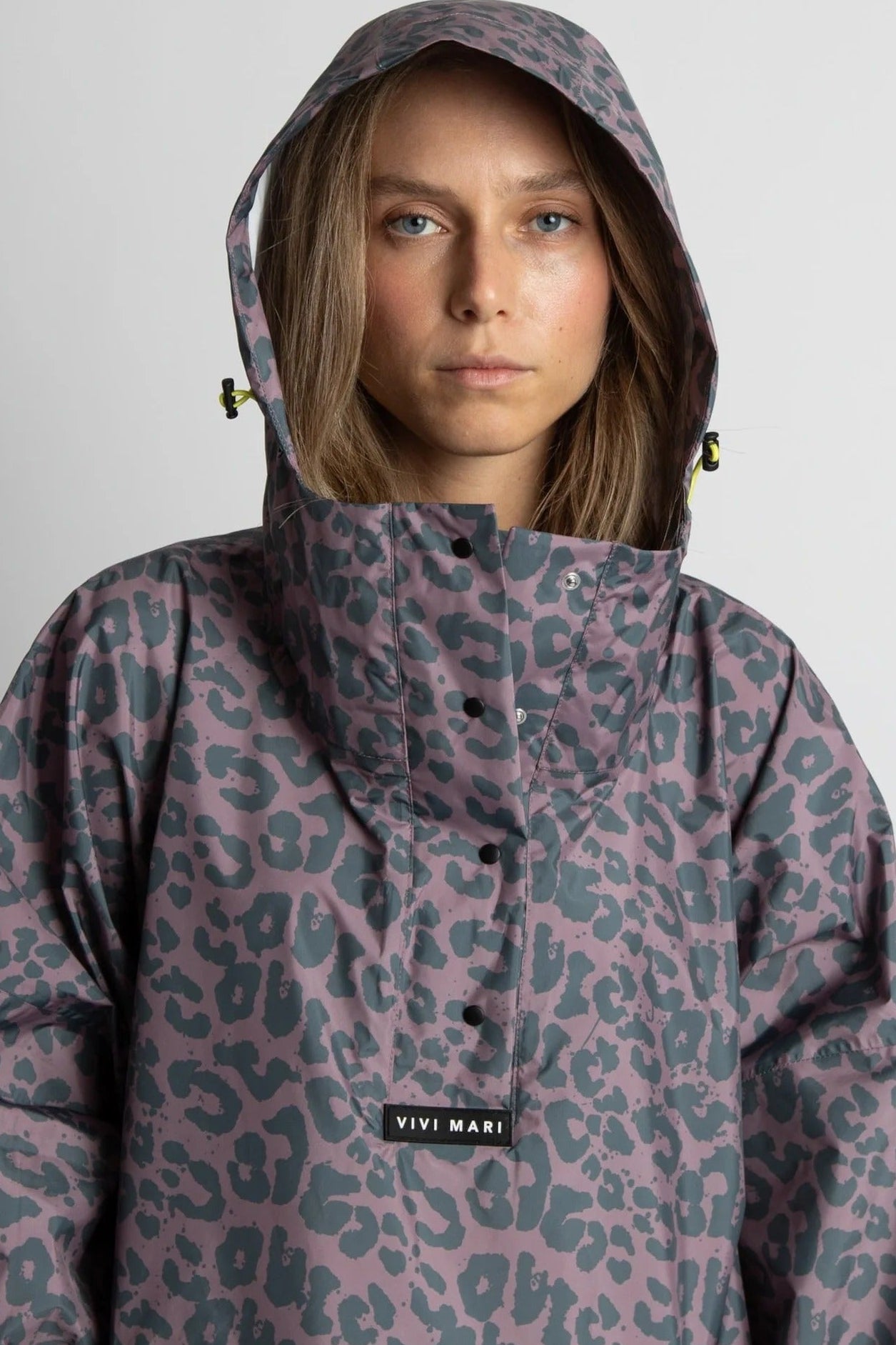 VIVI MARI-Raincoat Leo Splashes-Dark Grey Ash Plum-BACKYARD