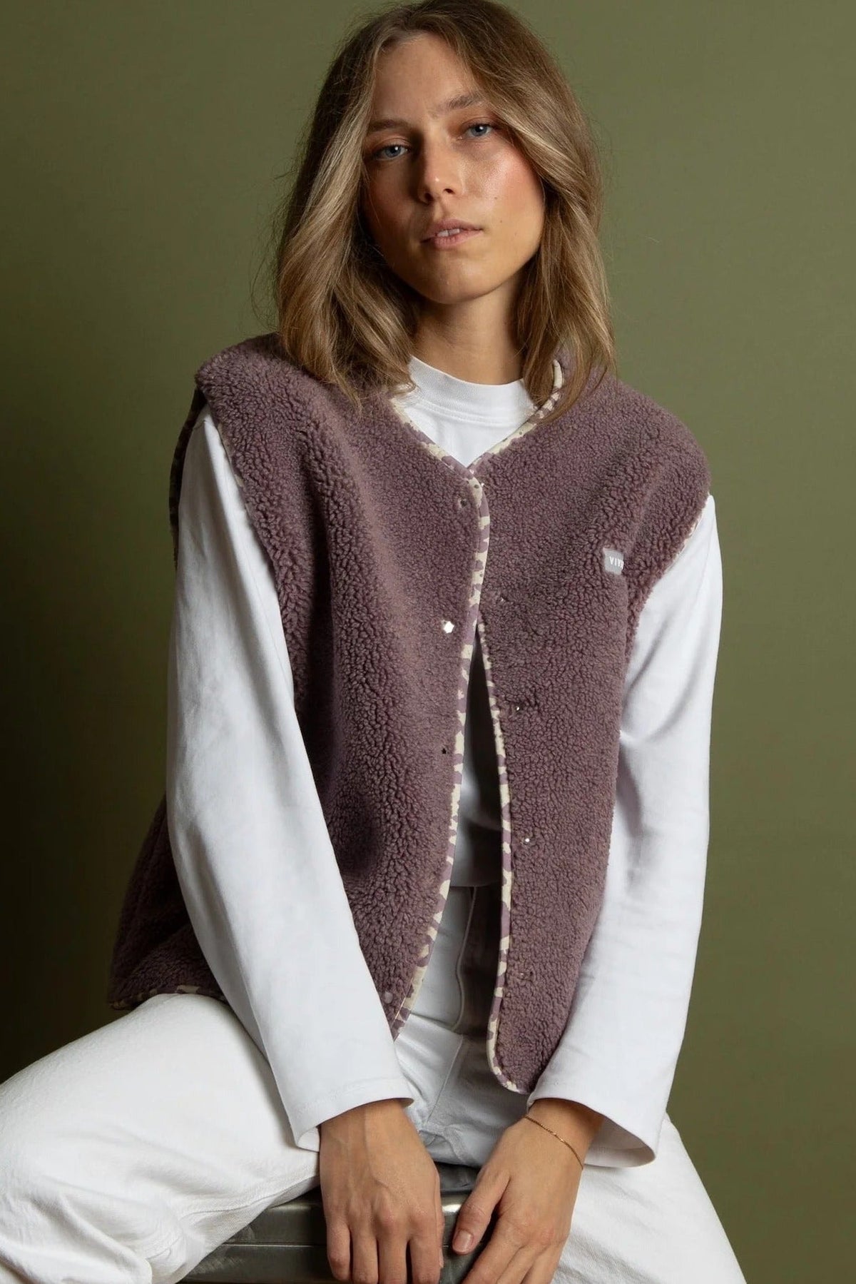 VIVI MARI-Teddy Fleece Vest-Ash Plum-BACKYARD