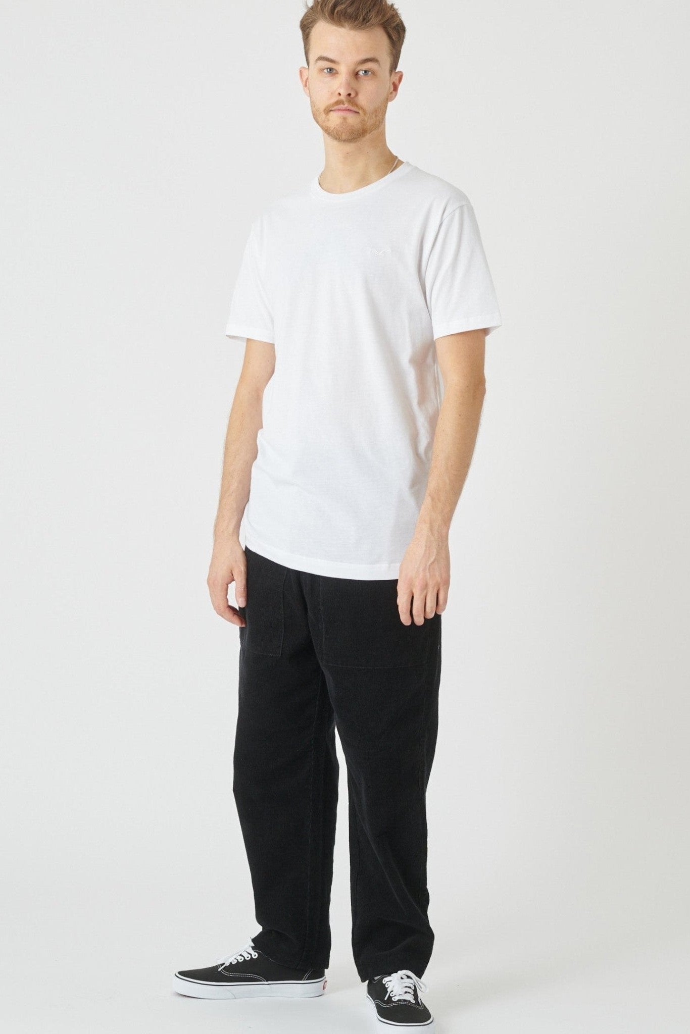 CLEPTOMANICX - Ligull Regular - White - BACKYARD