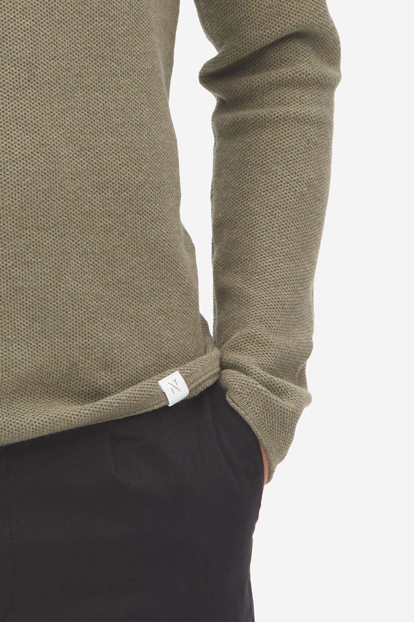 NOWADAYS - Honeycomb Crew Neck - Oil Green - BACKYARD