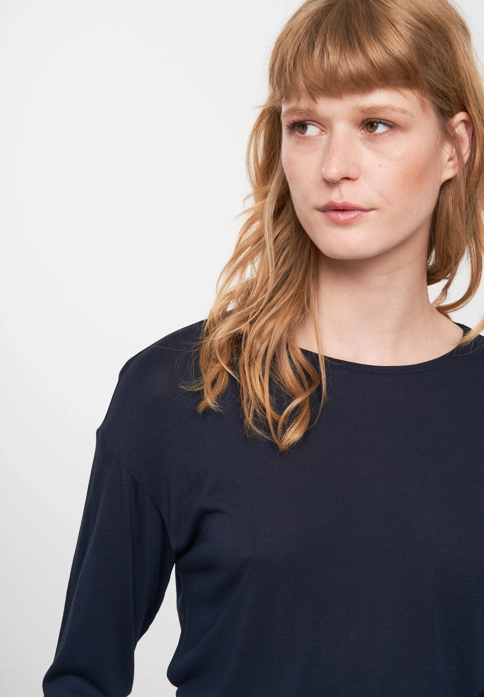 RECOLUTION - Fuchsia - Dark Navy - BACKYARD